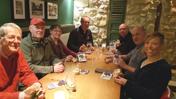 foto werkgroep 2 A, van links naar rechts: Hans van Duren, Hans Schulte, Annelies Berende, Peter de Leeuw, Jos van Spelde, Kees Sprangers en Ingrid de Graaff